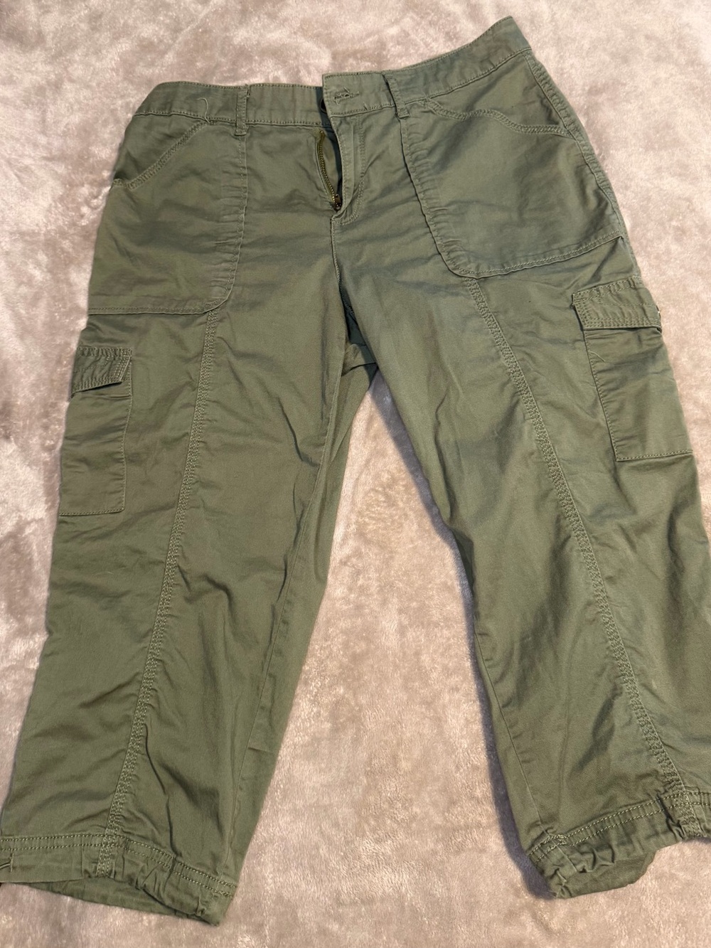 Women’s Olive Green Cargo Pants - Casual Utility Style